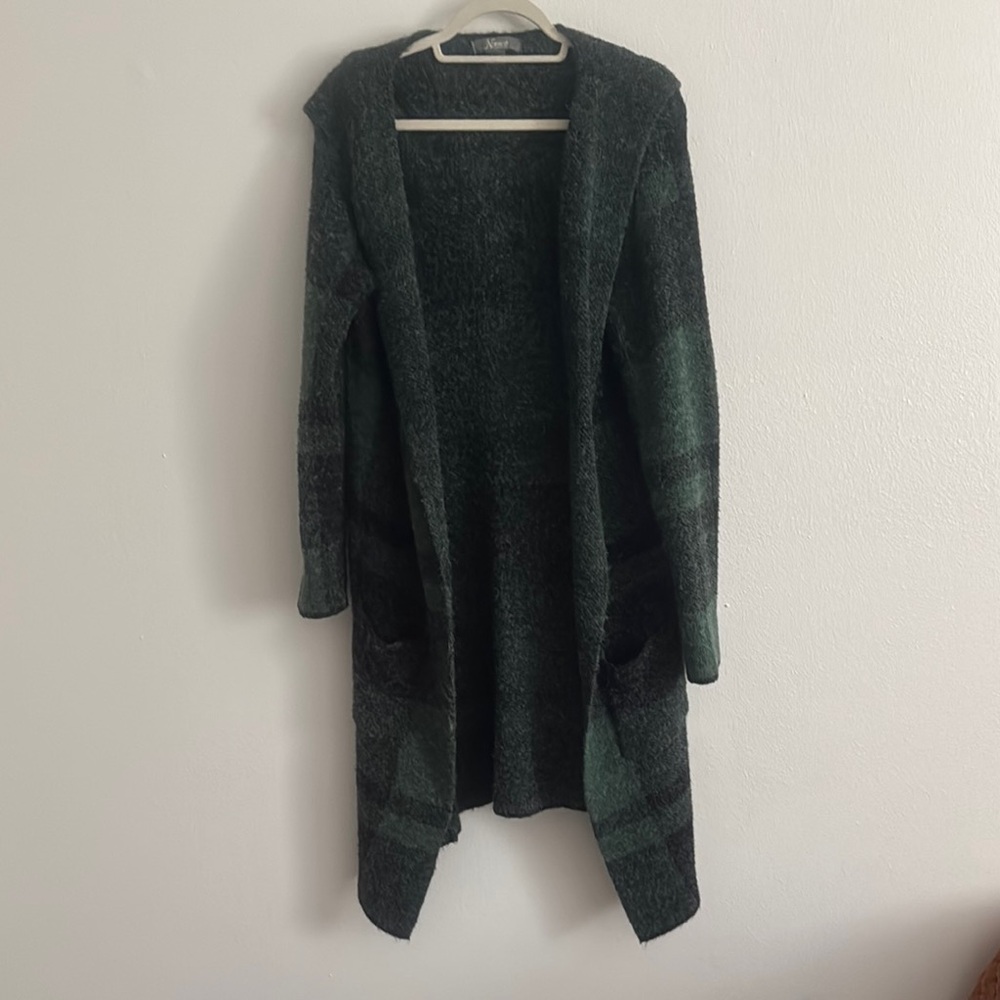 National Women's‎ Green Plaid Sweater Cardigan